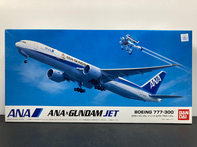 1/200 ANA x Gundam Jet Boeing 777-300 & RX-78 Gundam - 2011 ANA × Gundam Sky Project Version