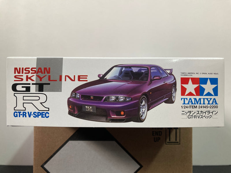 Tamiya No. 145 Nissan Skyline GT-R R33 V-Spec BCNR33