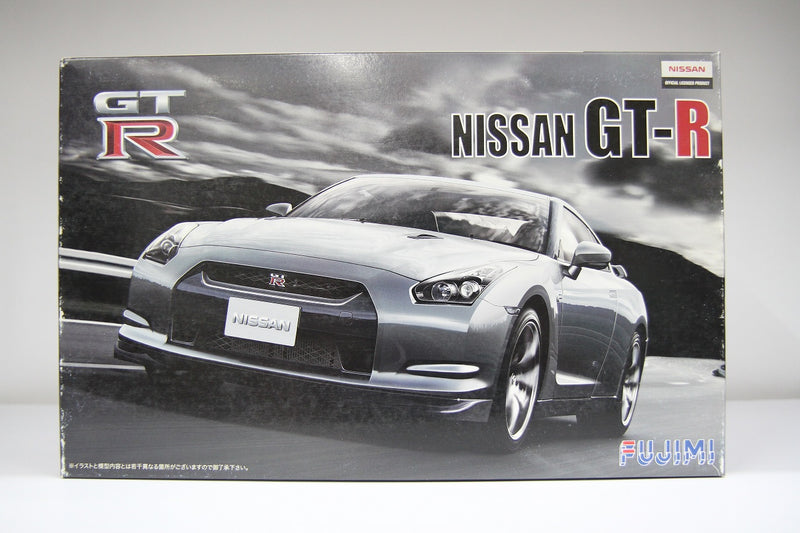 ID-DX Nissan GT-R R35 with photo-etched parts set