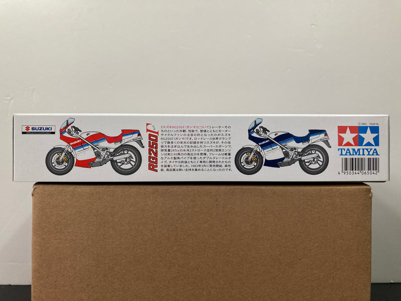 No. 029 Suzuki RG250 Γ Gamma with Full Options