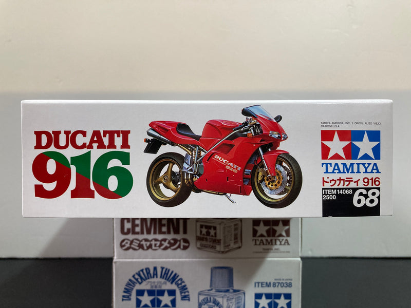 No. 068 Ducati 916