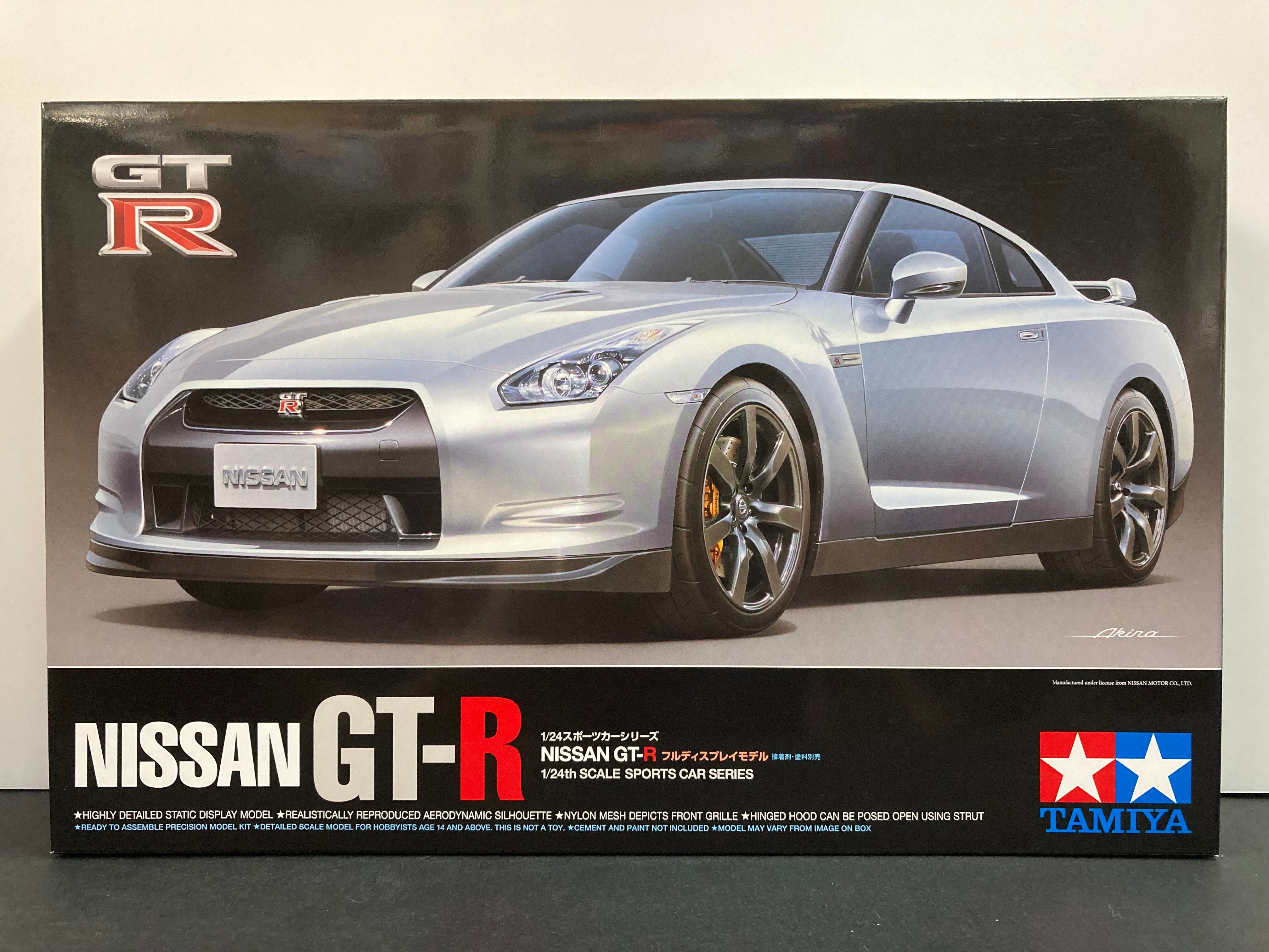 Tamiya No. 300 Nissan GT-R R35 CBA-R35